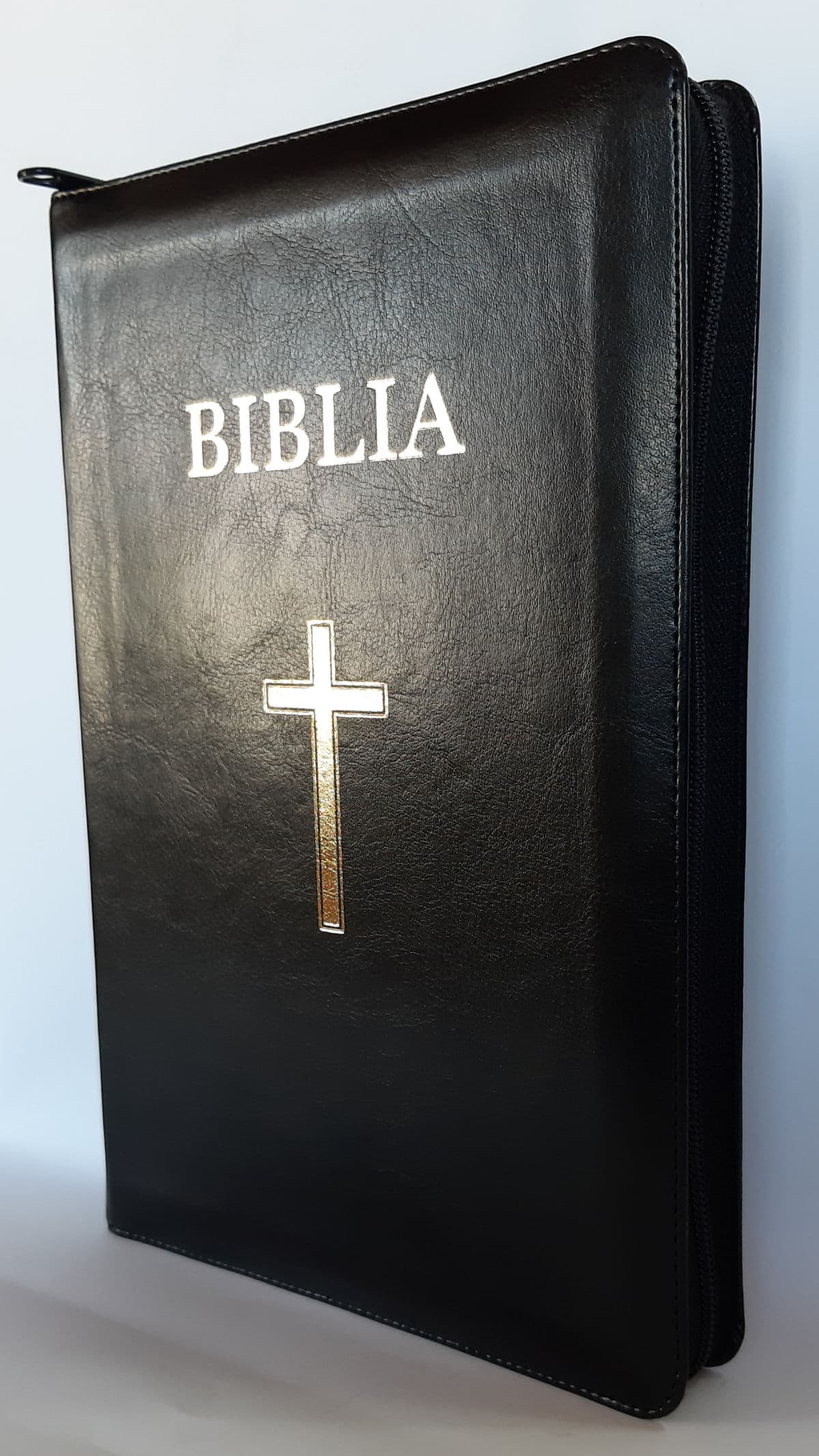 Biblia20076ZTInegru-fermoar.jpg Biblia20076ZTInegru-fermoar.jpg